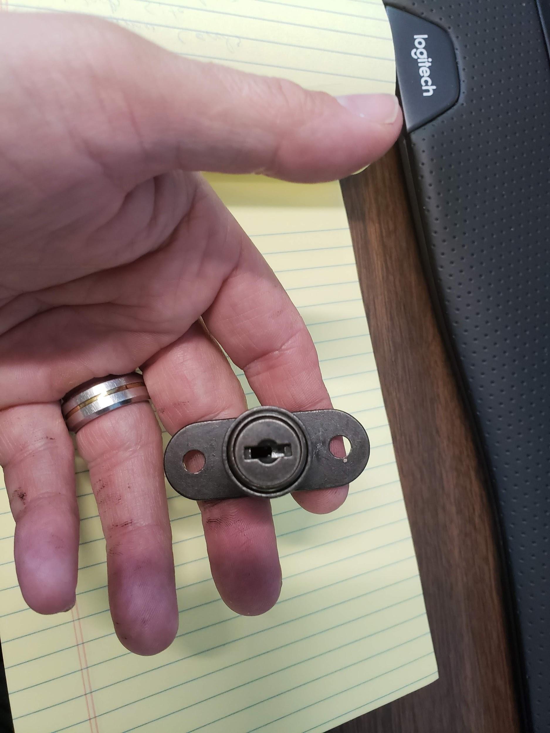 Desk Lock repair
